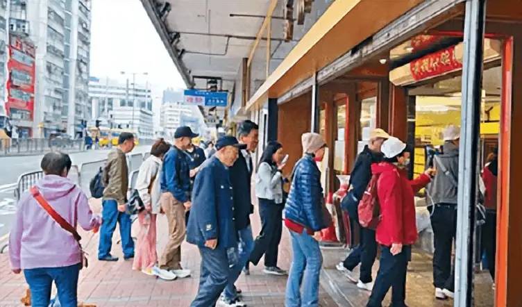 香港物价吓坏内地旅客，付款时直呼：“直接原地去世”！